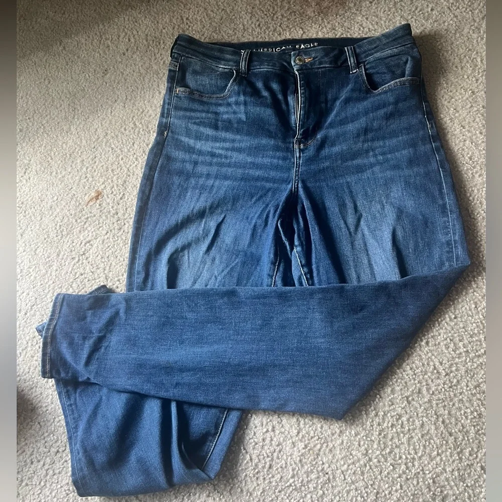 American Eagle Light Blue Stretch Jeans - Picture 1 of 3